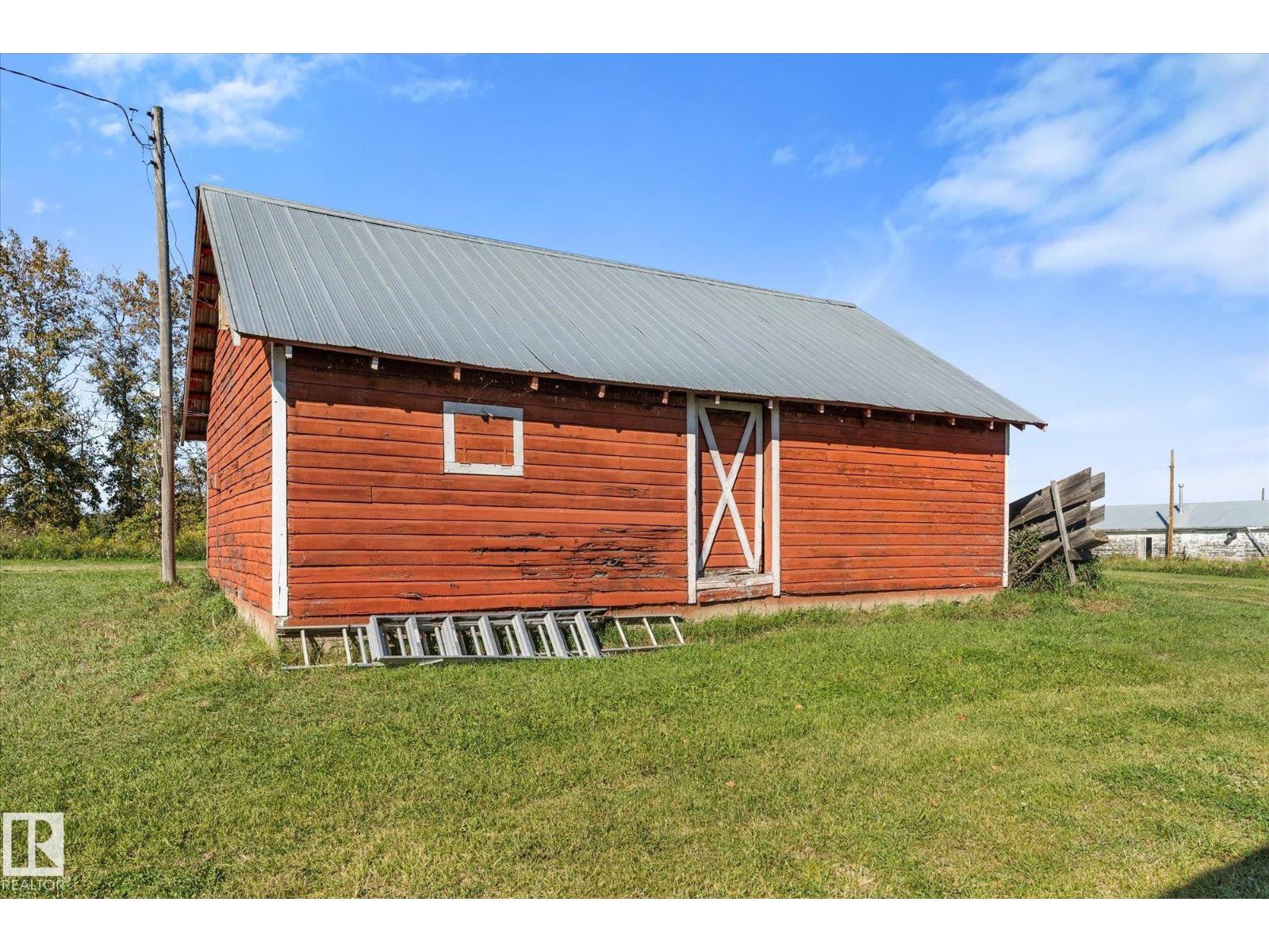 55431 HWY 777 - 54