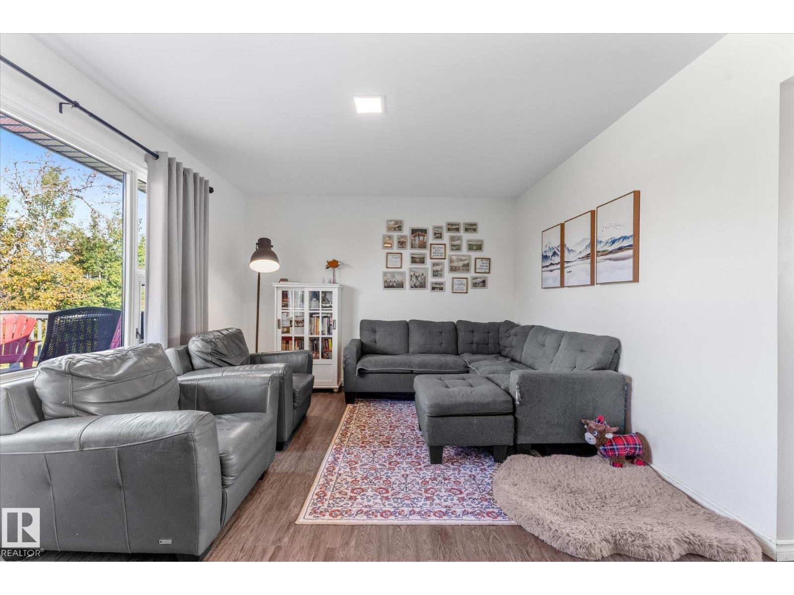 55431 HWY 777 - 8