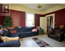 Den - 14692 Hwy#19, Strathlorne, Inverness, NS B0E1N0 Photo 7