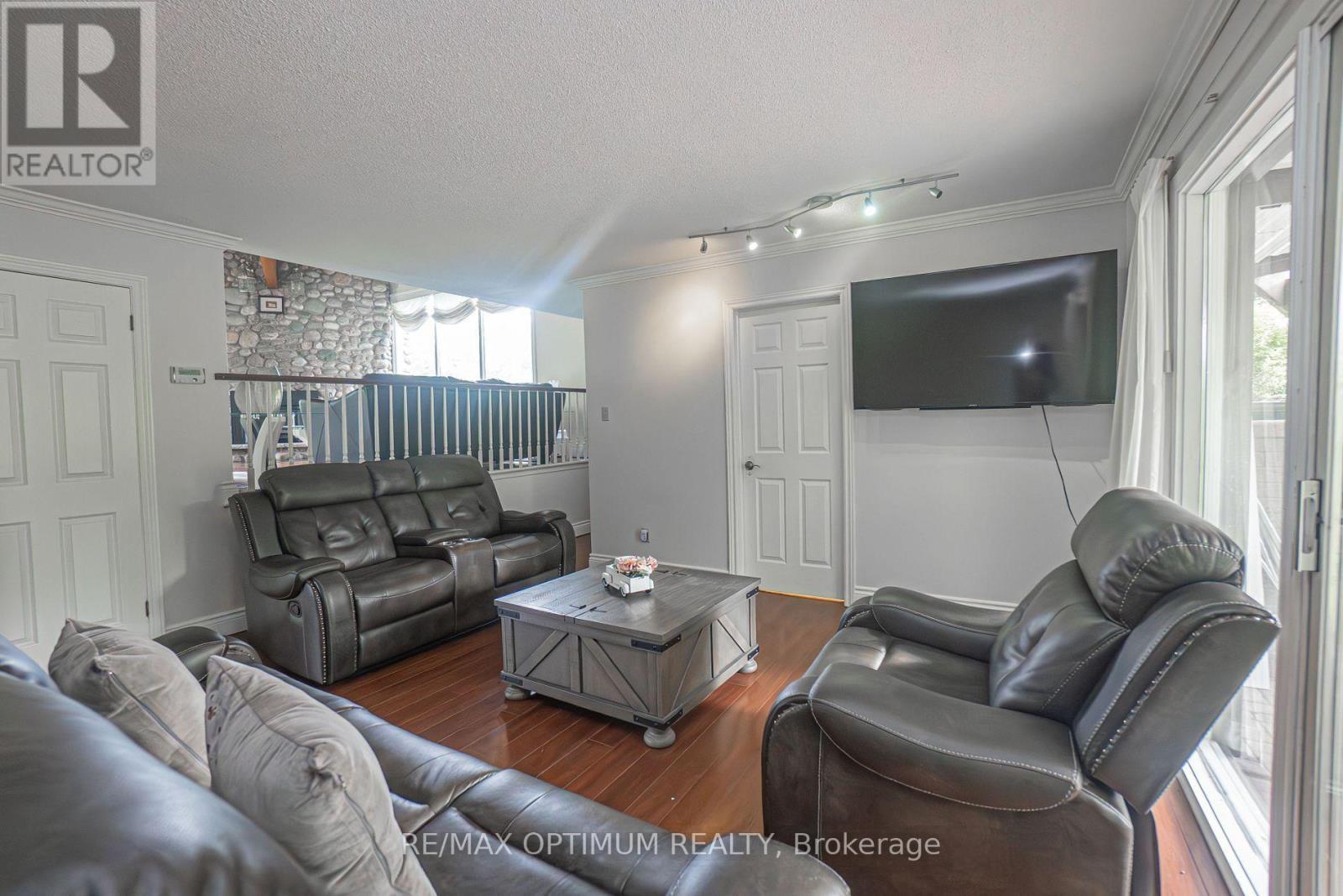 10799 15 SIDE ROAD - 8