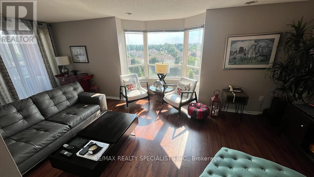 #510 30 CHAPMAN COURT - Image 4