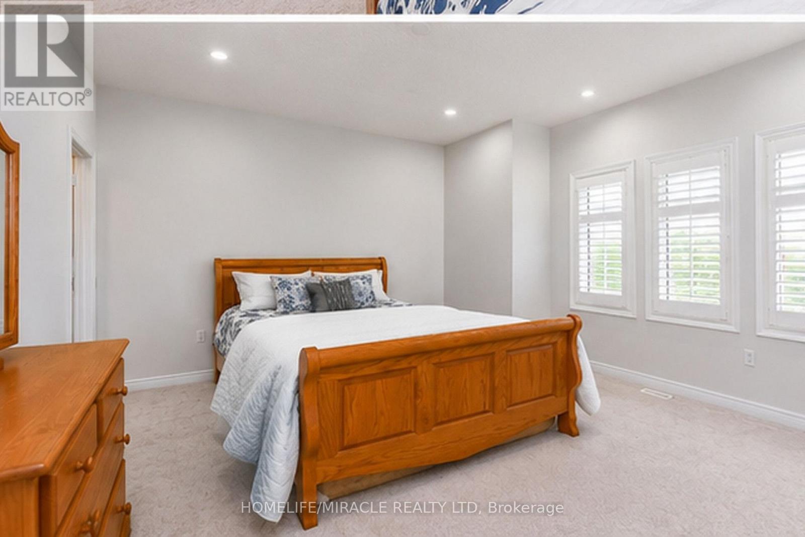10 DANFIELD COURT - 24