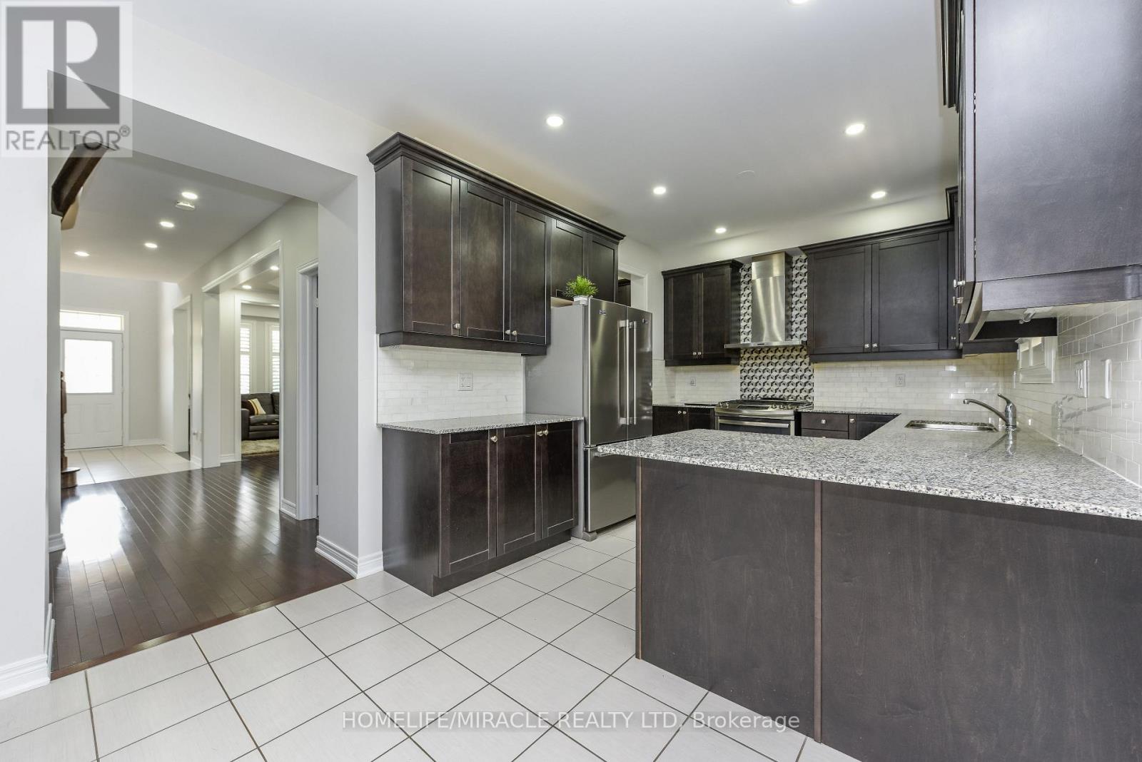10 DANFIELD COURT - Image 8