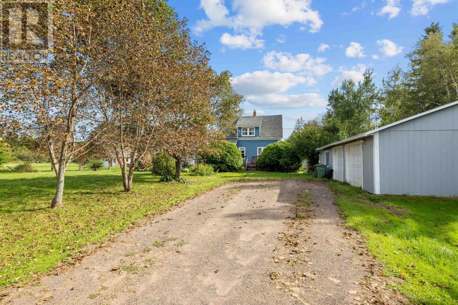571 Richards Road, 569 Richards Road - 2