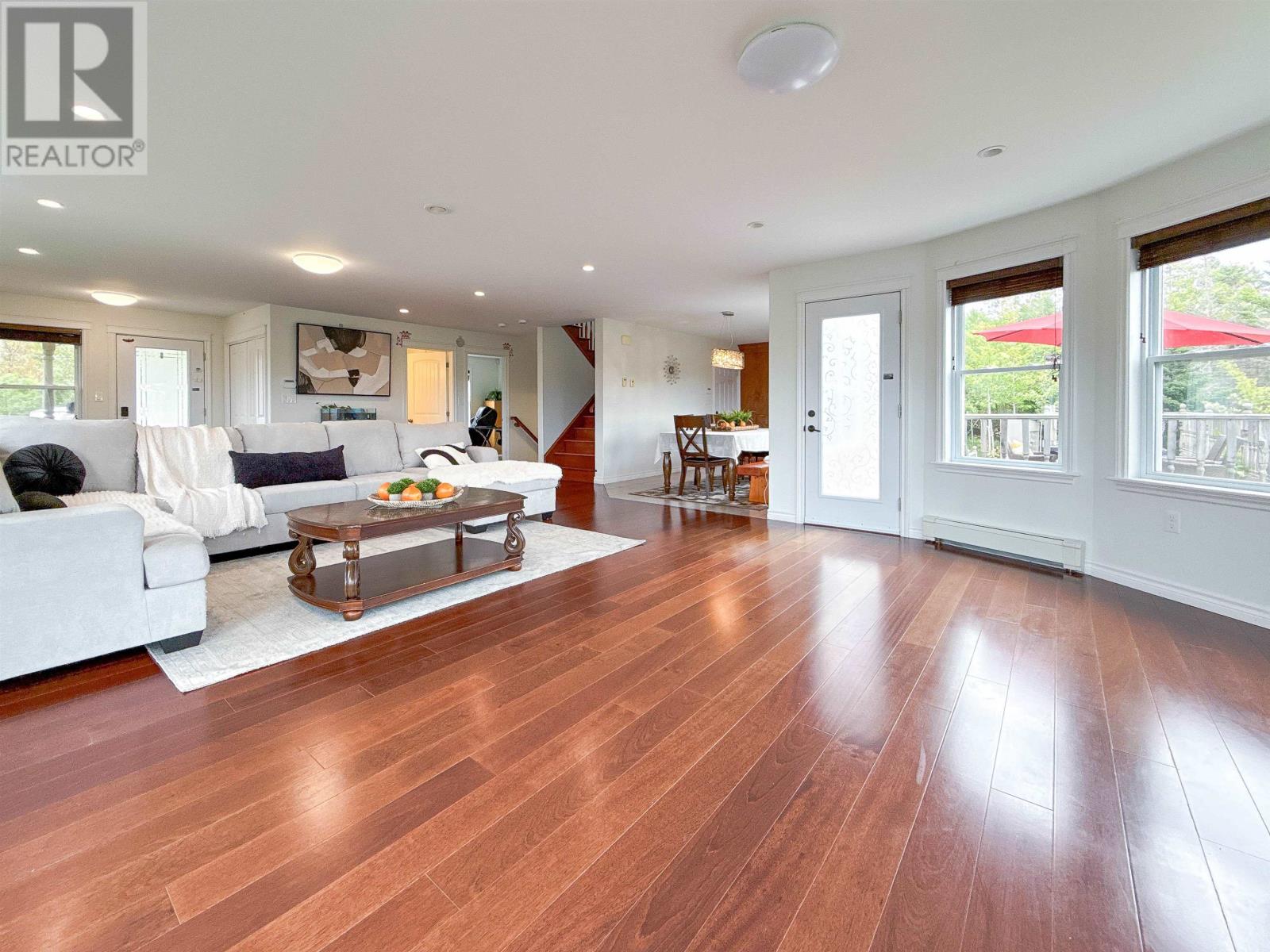 9055 Cavendish Road - Image 18