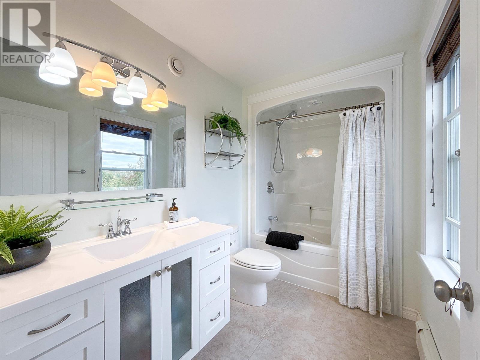 9055 Cavendish Road - Image 25