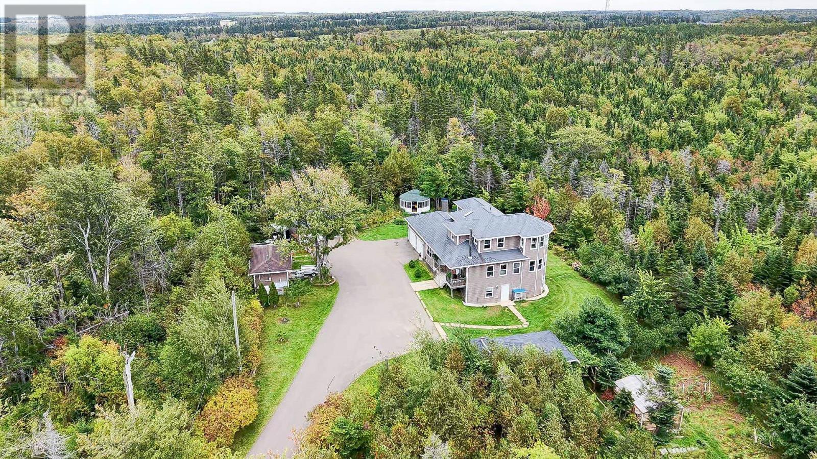 9055 Cavendish Road - Image 44