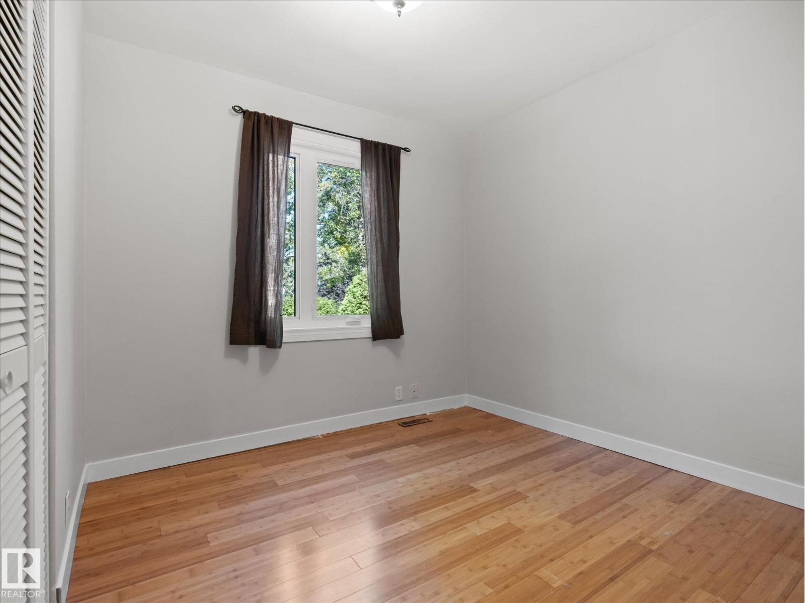 11119 62 AV NW - 13