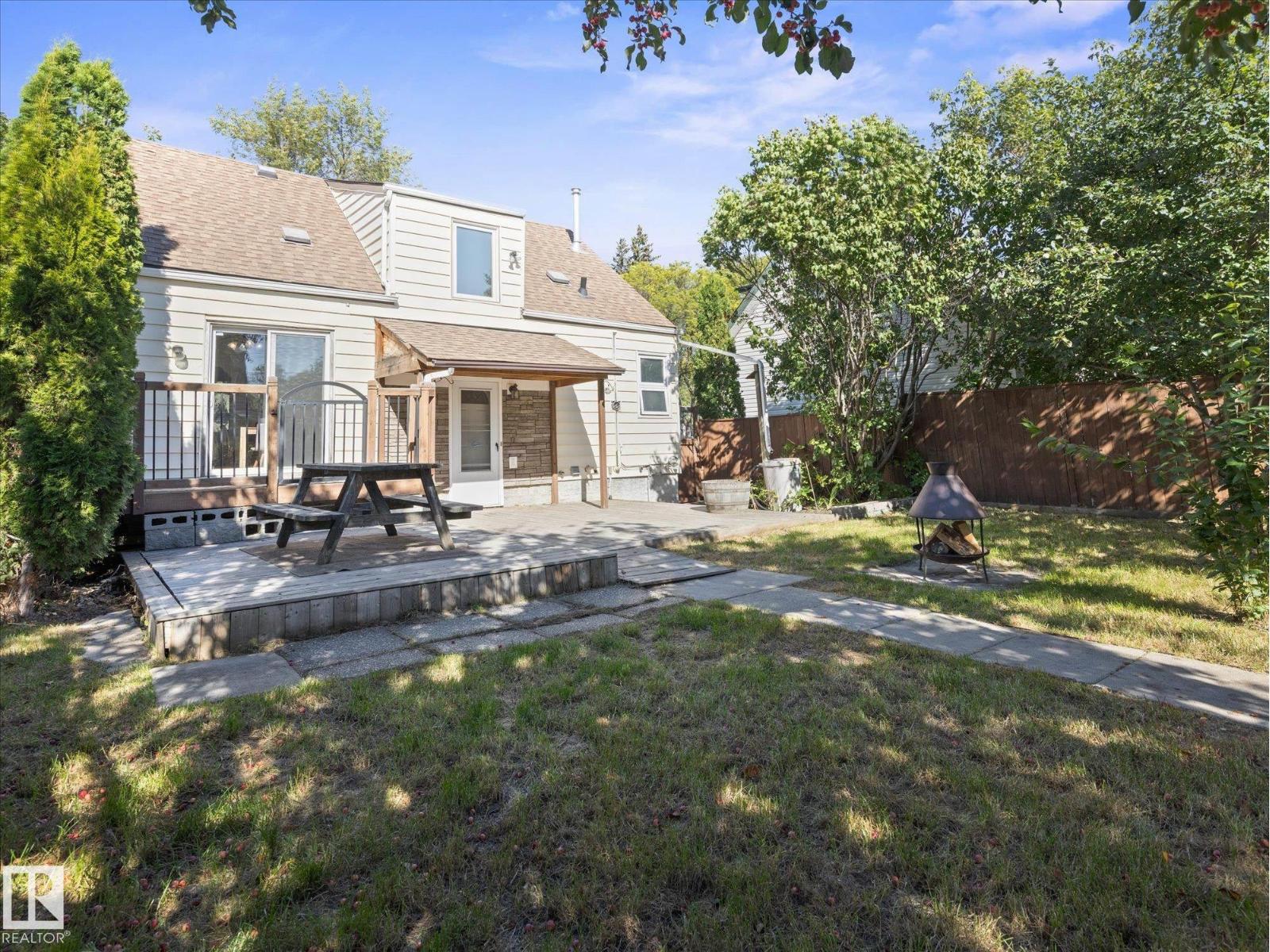 11119 62 AV NW - 27