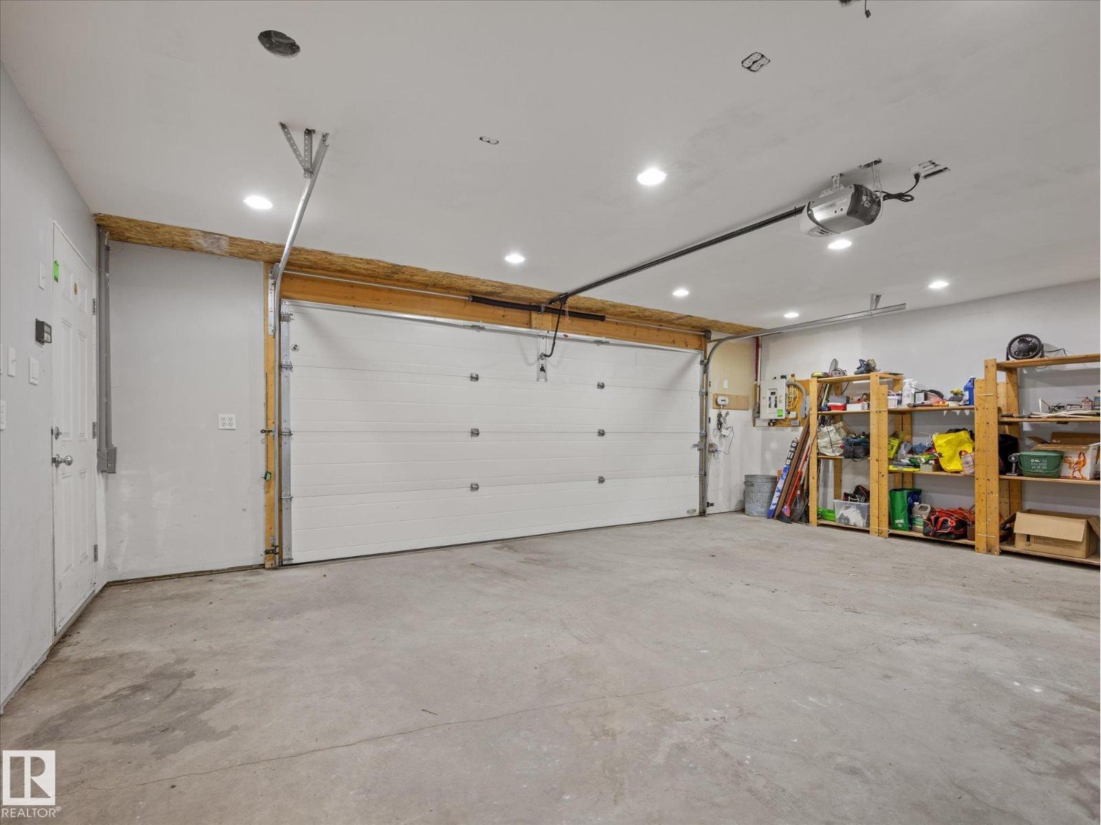 11119 62 AV NW - 30