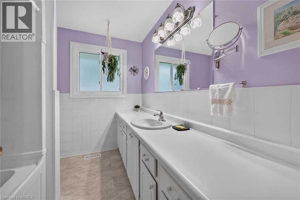 15 CANARY Drive - Image 31