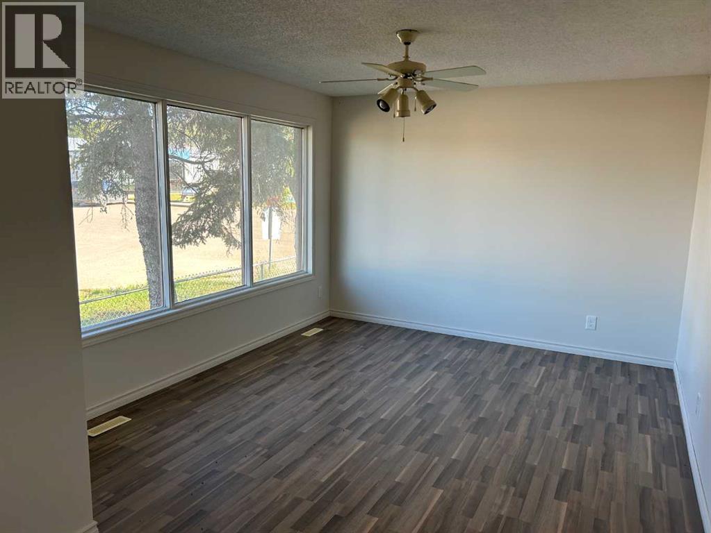 302 Main Street, Paradise Hill — photo 3