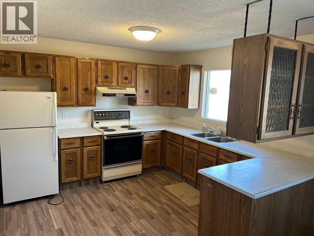 302 Main Street, Paradise Hill — photo 7
