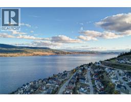6840 Santiago Loop, Kelowna, BC V1Z3R8 Photo 12