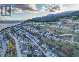 6840 Santiago Loop, Kelowna, BC V1Z3R8 Photo 6
