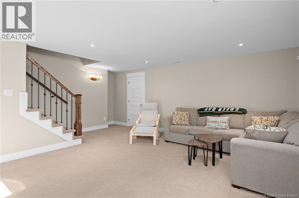 197 Amiens Drive - Image 33