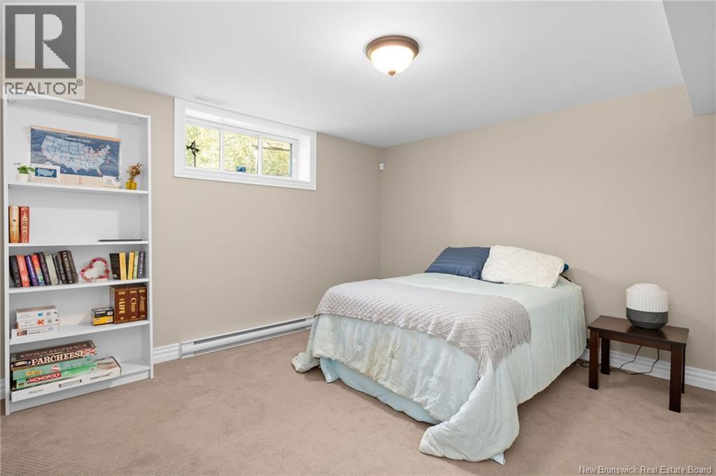 197 Amiens Drive - Image 36