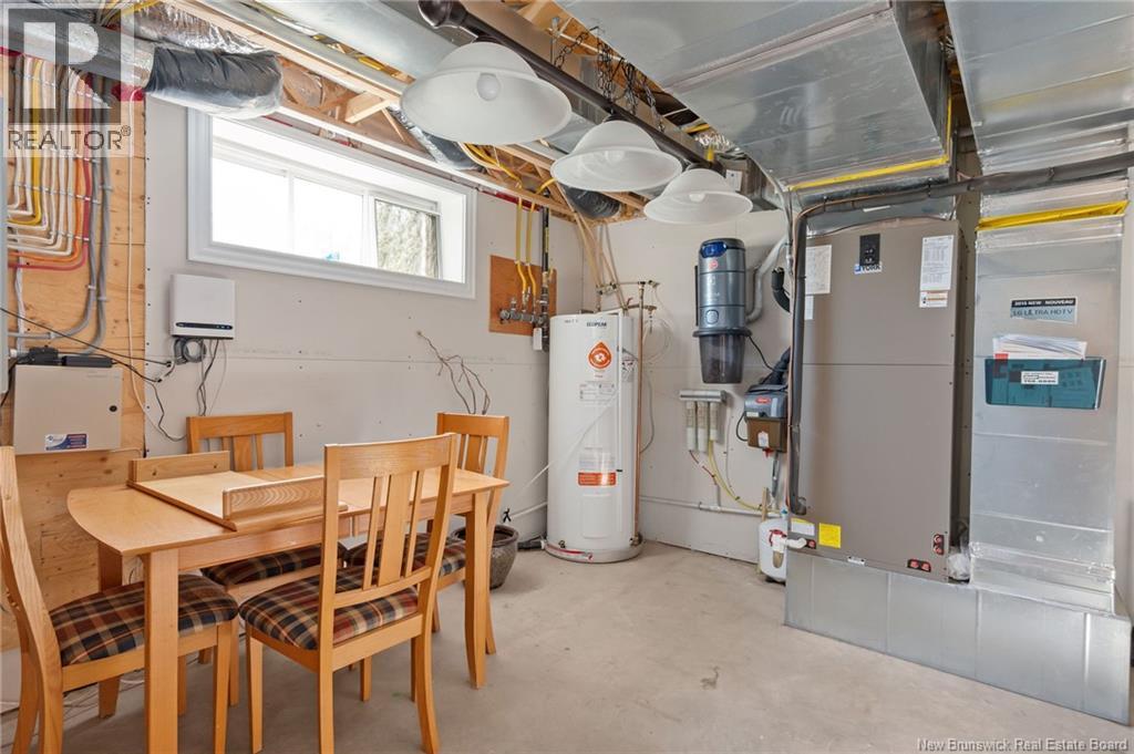 197 Amiens Drive - Image 39