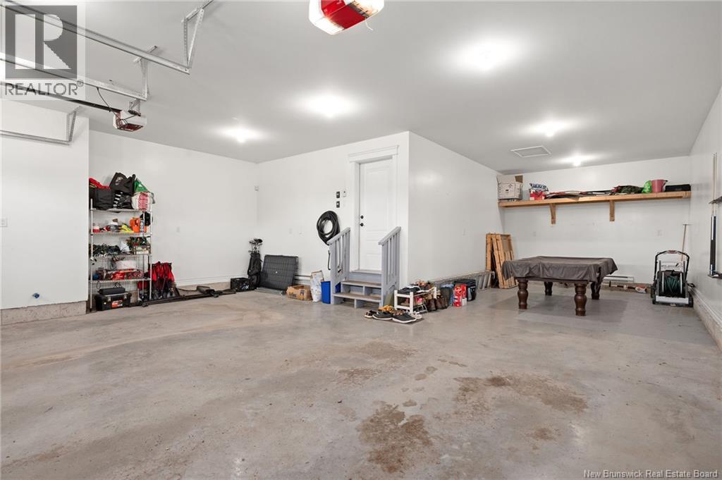 197 Amiens Drive - Image 40
