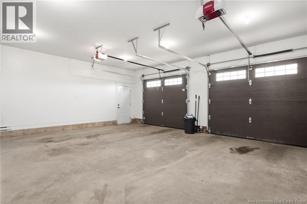 197 Amiens Drive - Image 41