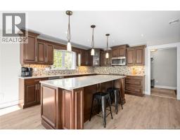 5pc Ensuite bath - 197 Amiens Drive, Moncton, NB E1G5R5 Photo 10