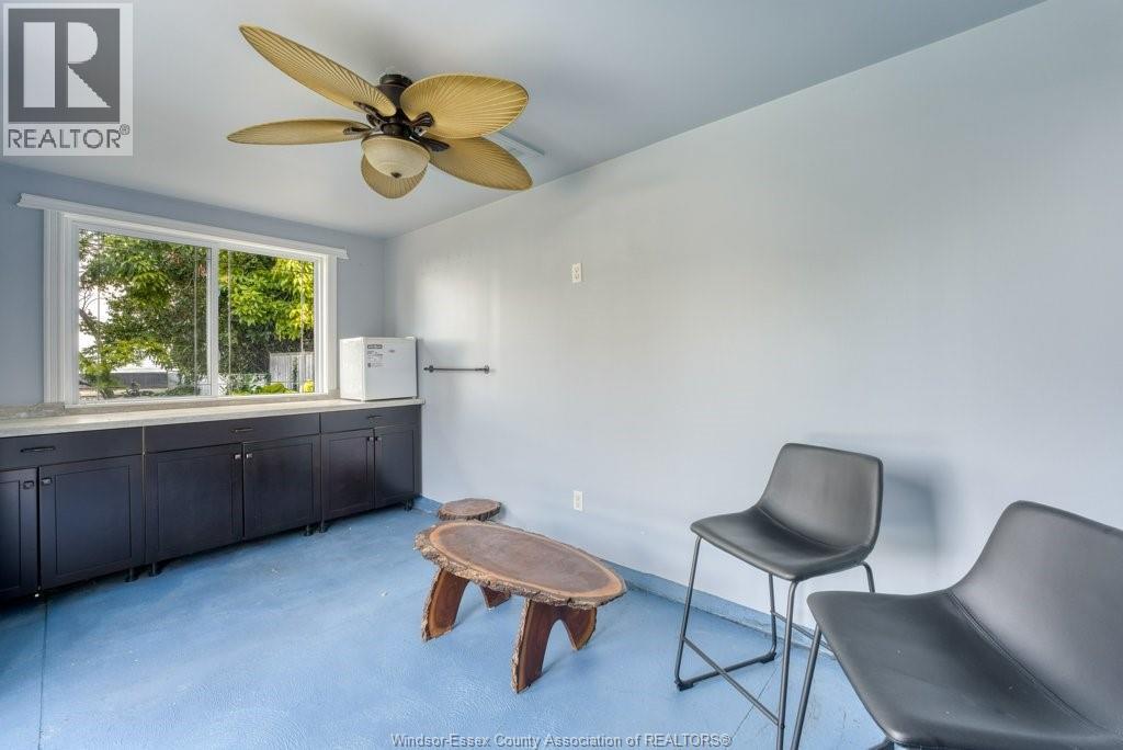 1288 SHORELINE AVENUE - 19