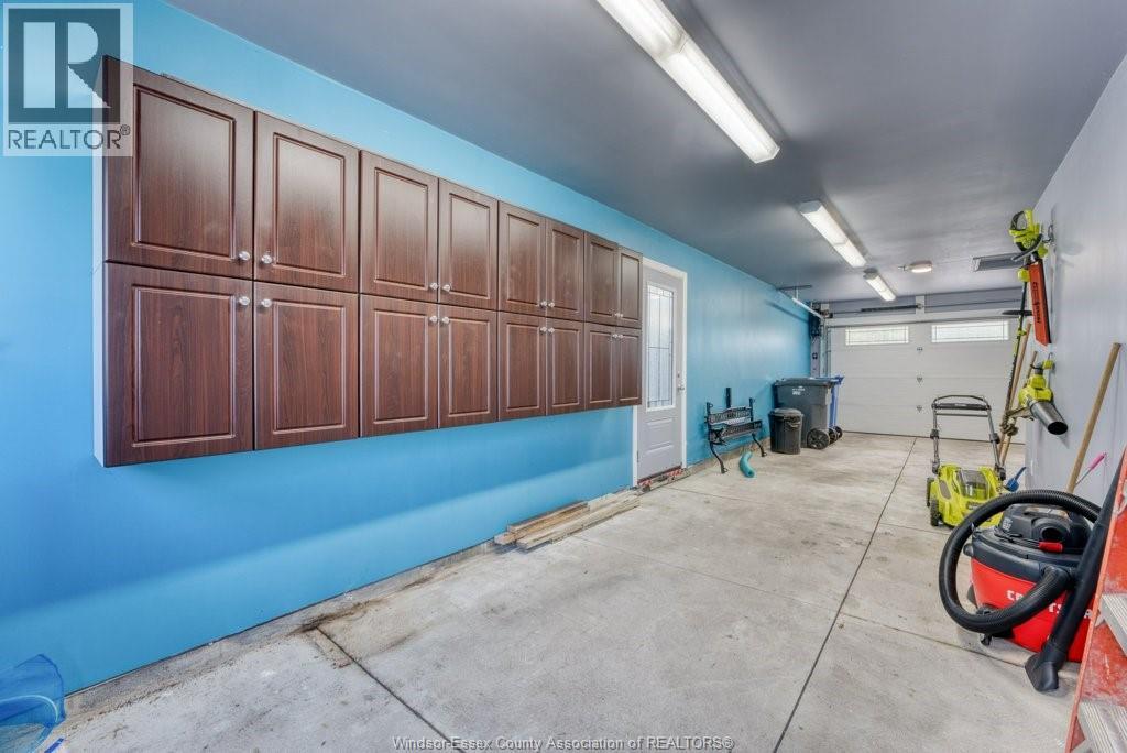 1288 SHORELINE AVENUE - 21