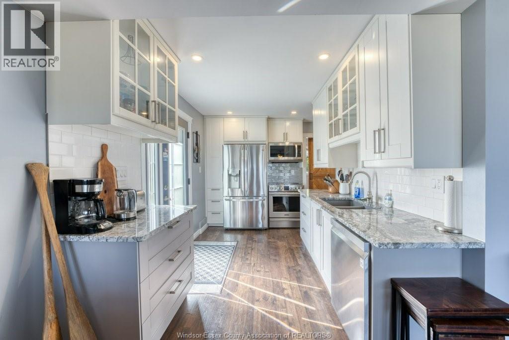 1288 SHORELINE AVENUE - 3