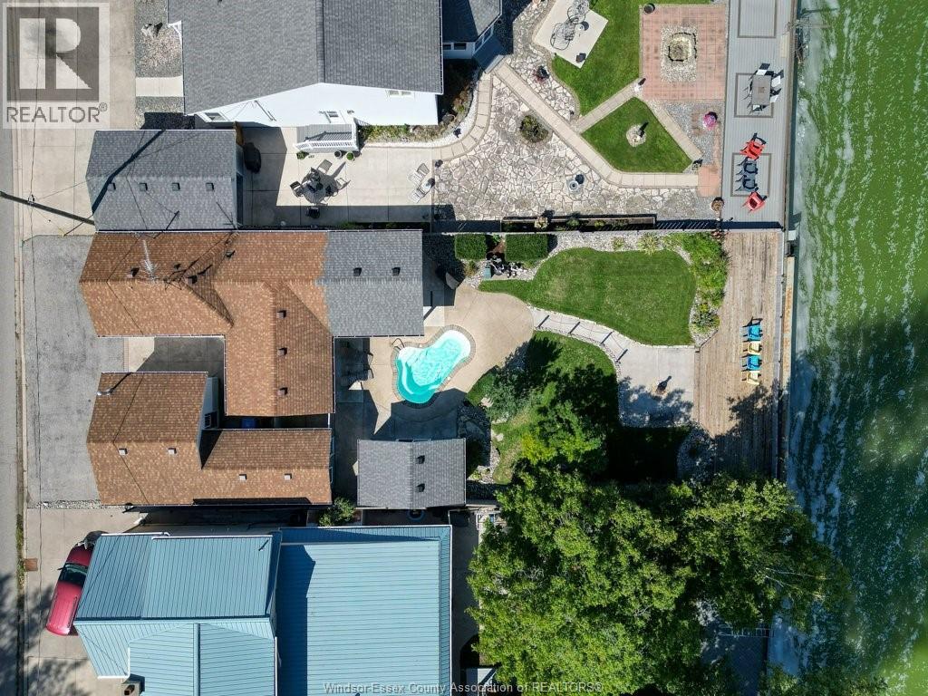1288 SHORELINE AVENUE - 44