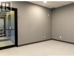 2950 Dougall Avenue Unit# 3, Windsor, ON N9E1S2 Photo 6