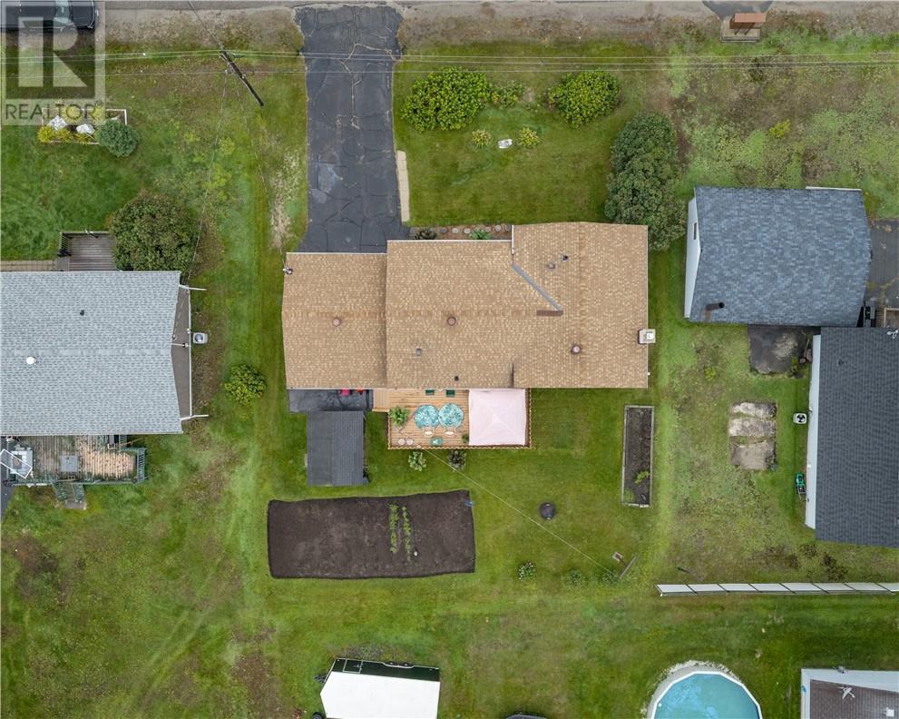 3213 Parkdale Crescent - Image 26