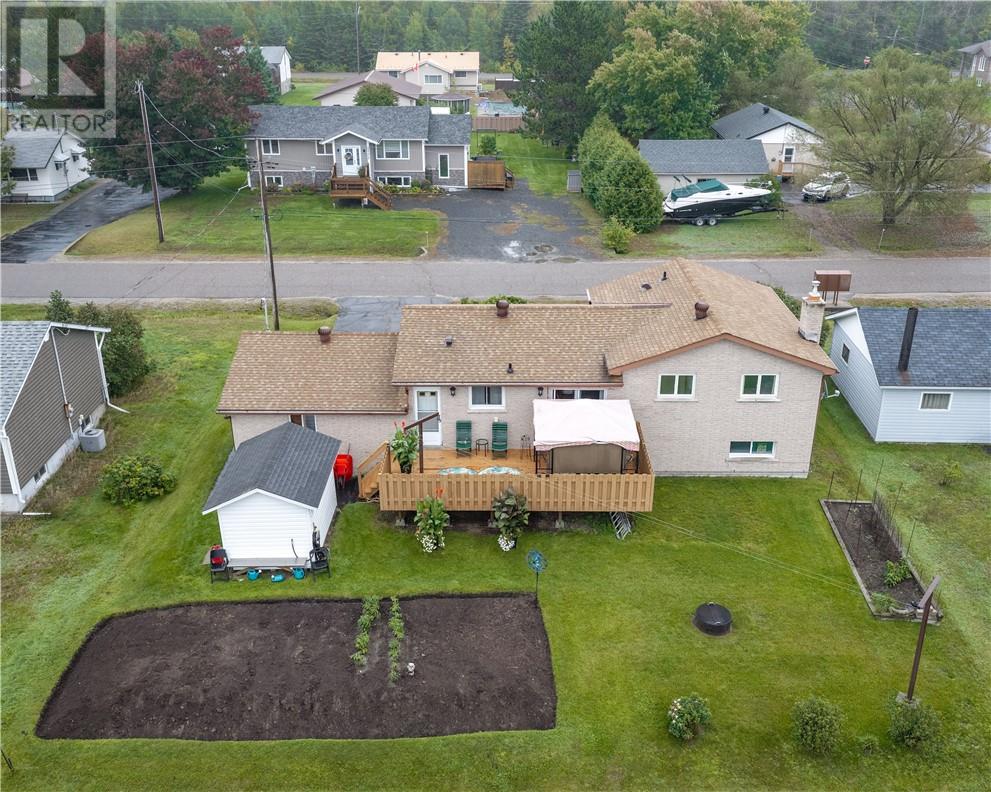 3213 Parkdale Crescent - Image 27
