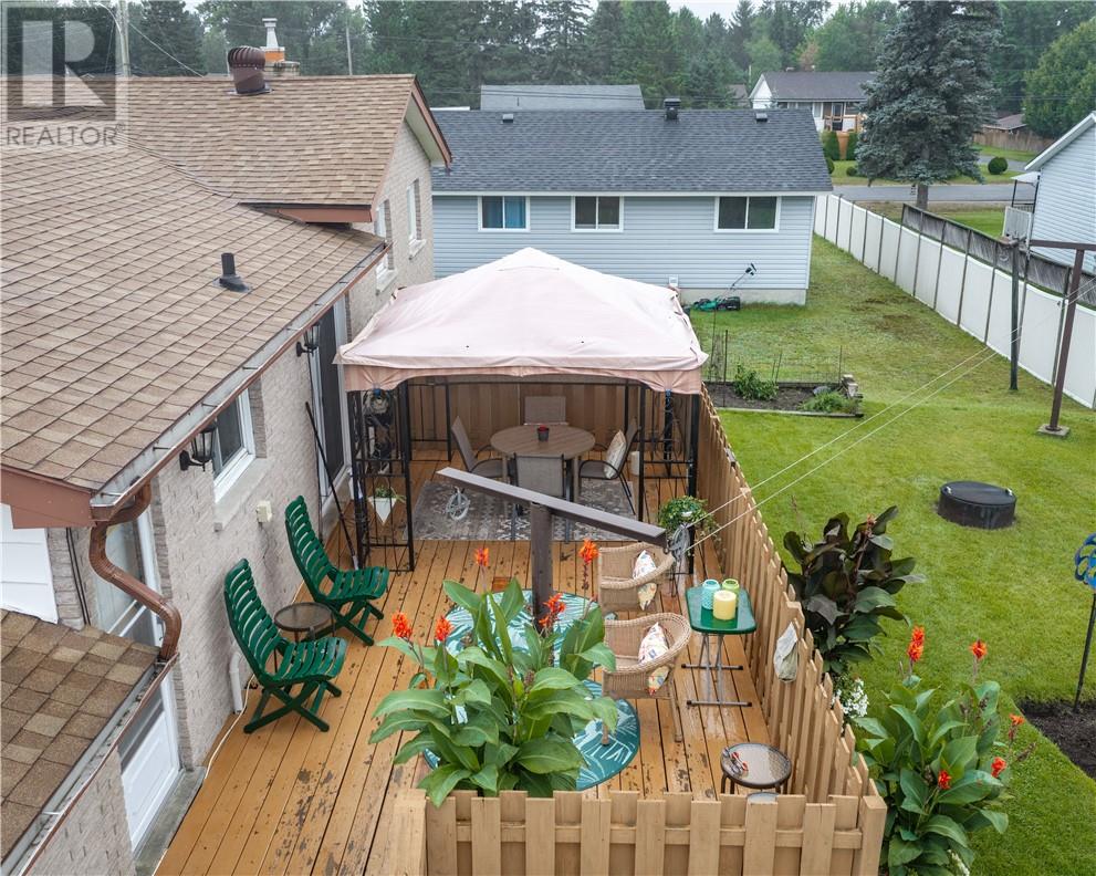 3213 Parkdale Crescent - 29