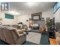 3213 Parkdale Crescent, Val Caron, ON P3N1A7 Photo 18