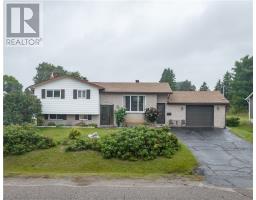 3213 Parkdale Crescent, Val Caron, ON P3N1A7 Photo 25