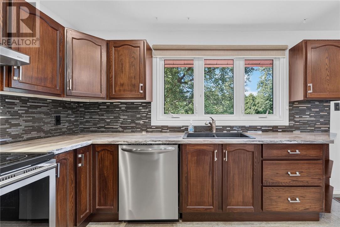3032 Hillsdale Court - Image 12