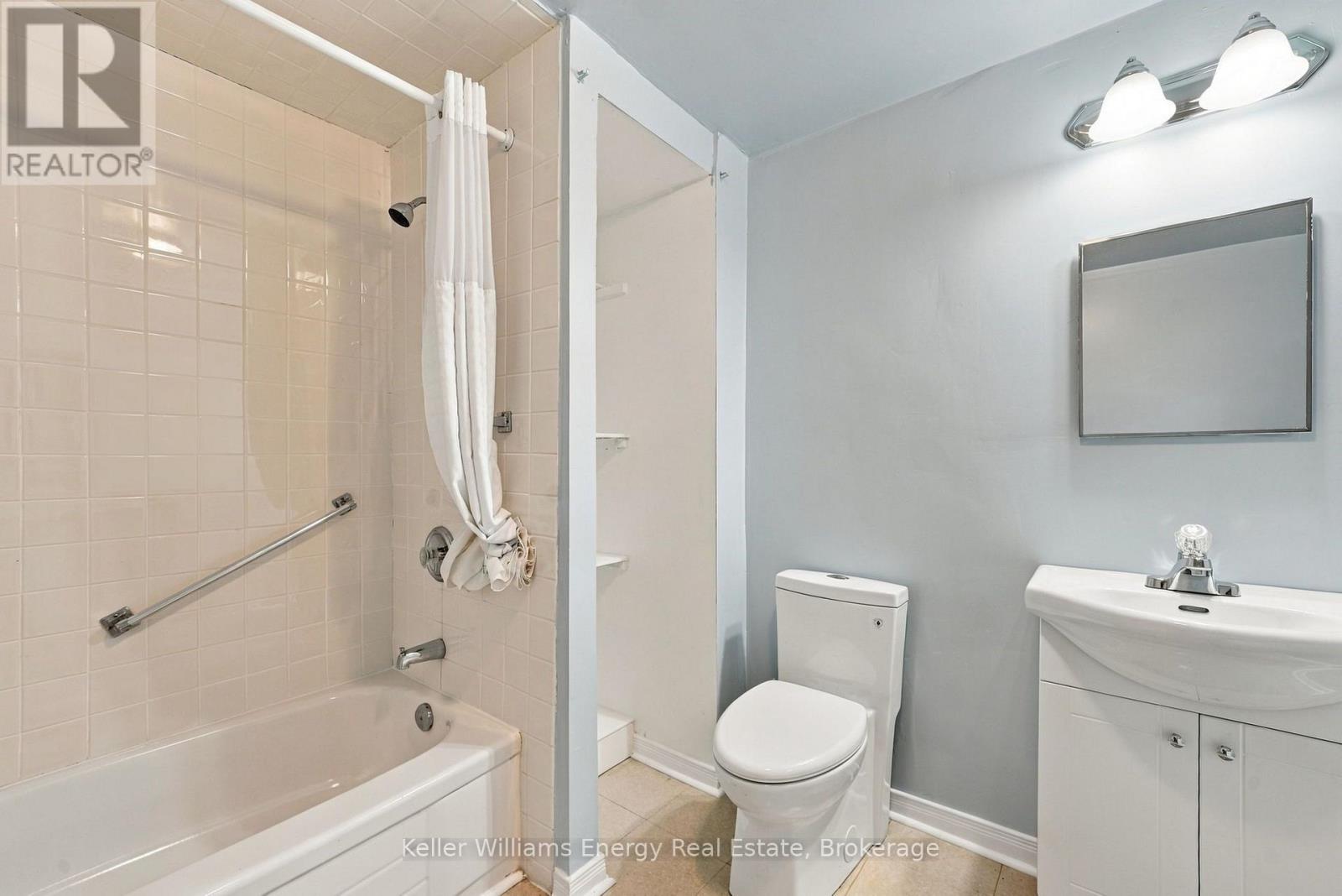 990 Glenbourne Drive, Oshawa, ON photo 44