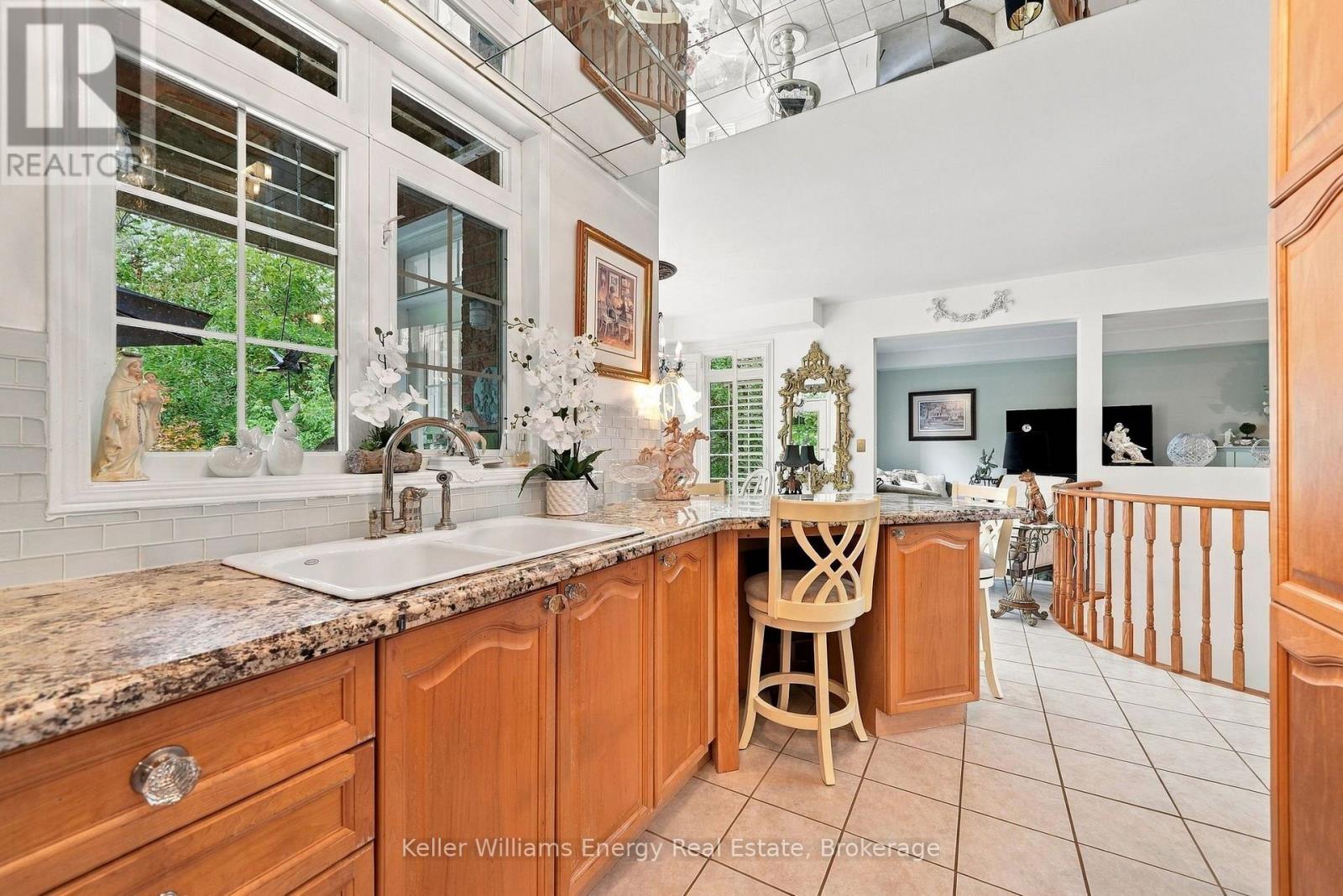 990 Glenbourne Drive, Oshawa, ON photo 8