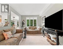 Living room - 990 Glenbourne Drive, Oshawa, ON L1K2P9 Photo 12