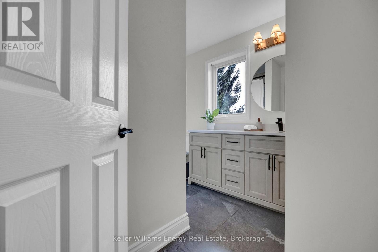 5736 Main Street, Clarington, ON photo 22