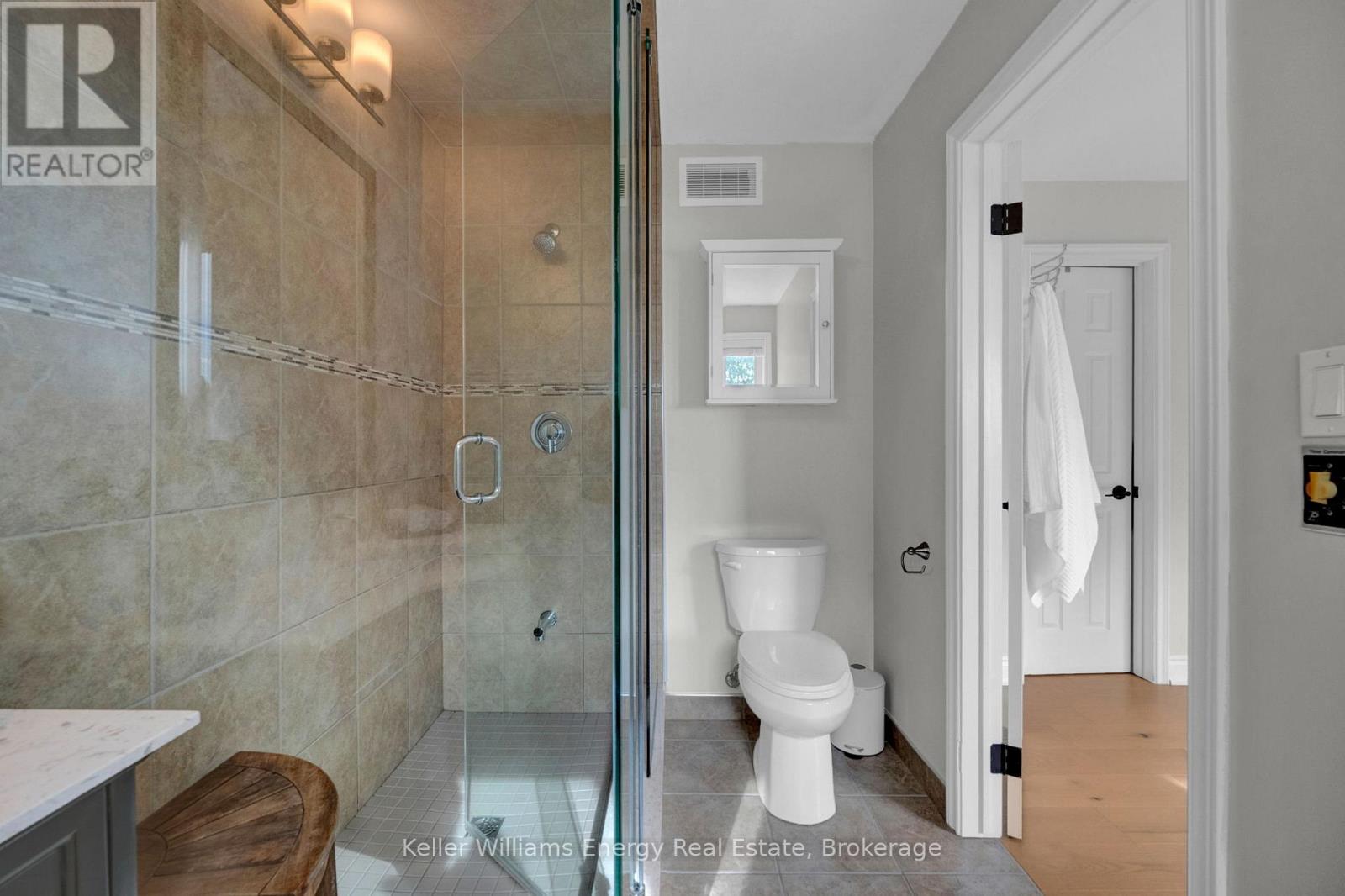 5736 Main Street, Clarington, ON photo 27