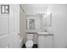 4pc Bathroom - 121, 126 14 Avenue Sw, Calgary, AB T2R0L9 Photo 6