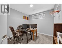 36 Cameron Close, Sylvan Lake, AB T4S0N5 Photo 24