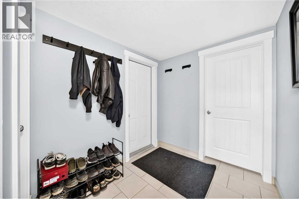 2919 17 Street SW - 43
