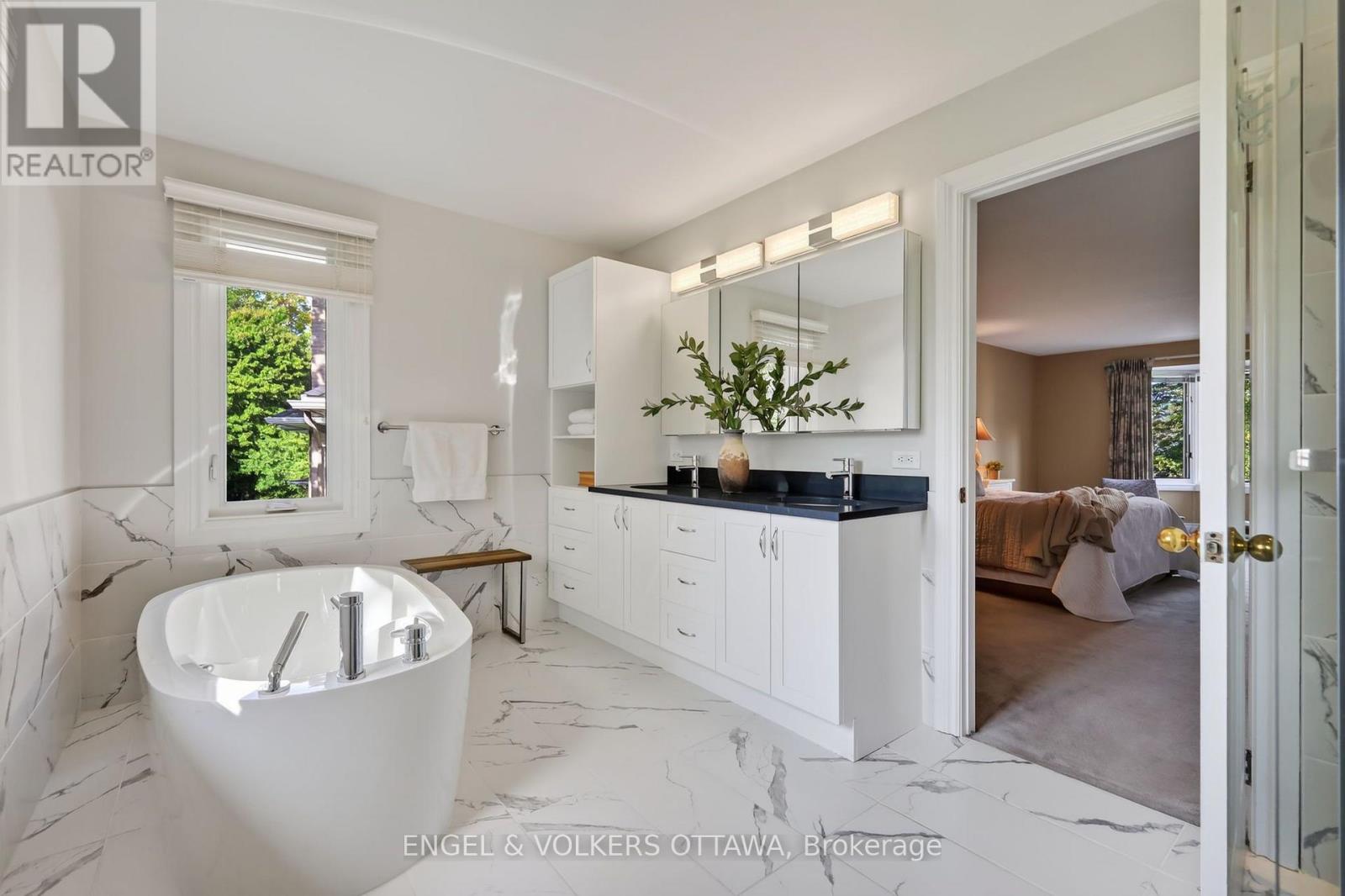 2106 LAMIRA STREET - Image 22
