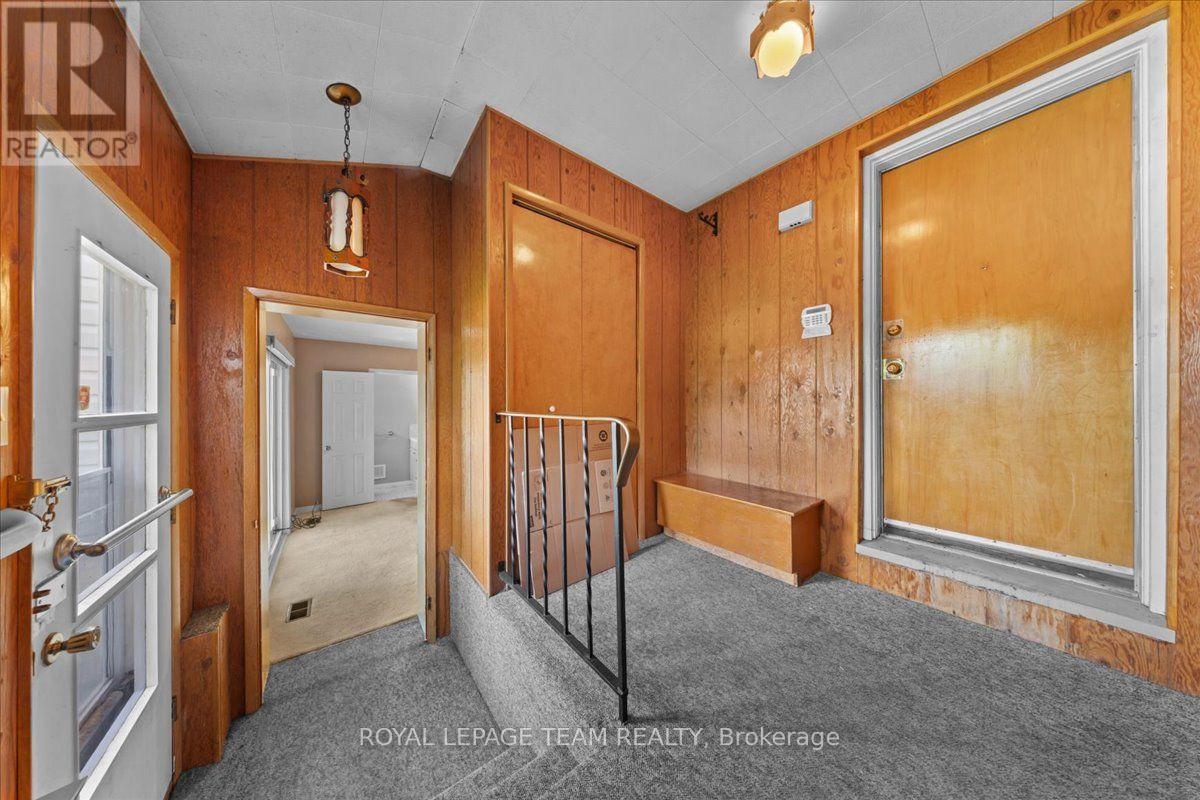 2000 NORWAY CRESCENT photo 23