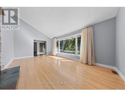 2000 Norway Crescent, Ottawa, ON K1H5N7 Photo 10