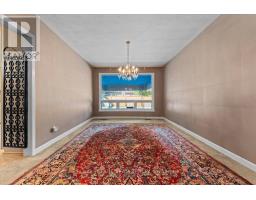 2000 Norway Crescent, Ottawa, ON K1H5N7 Photo 11