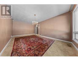 2000 Norway Crescent, Ottawa, ON K1H5N7 Photo 12