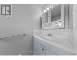 2000 Norway Crescent, Ottawa, ON K1H5N7 Photo 22